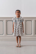 將圖片載入圖庫檢視器 Organic Elizabeth Smocked Dress - Marigold Floral