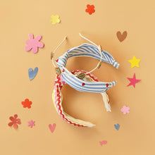 將圖片載入圖庫檢視器 Stripy Embroidered Heart Knotted Headband